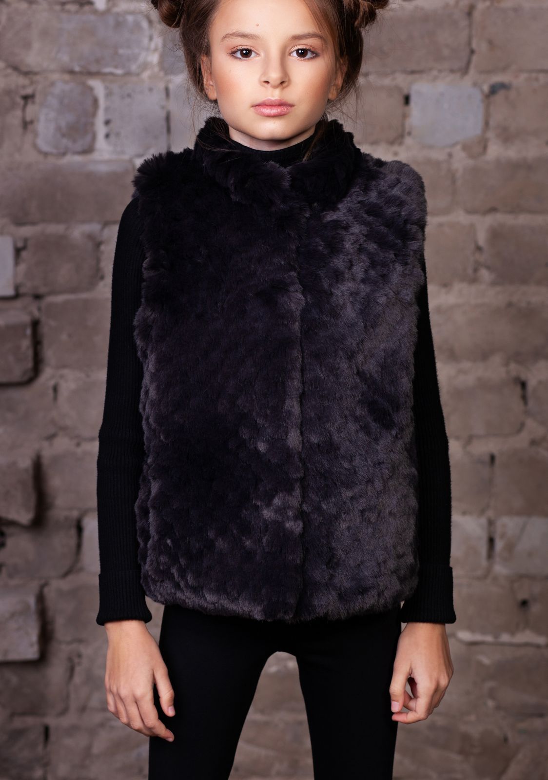 Photo #1 - Kids vest eco fur Tissavel - chinchilla knitted graphite