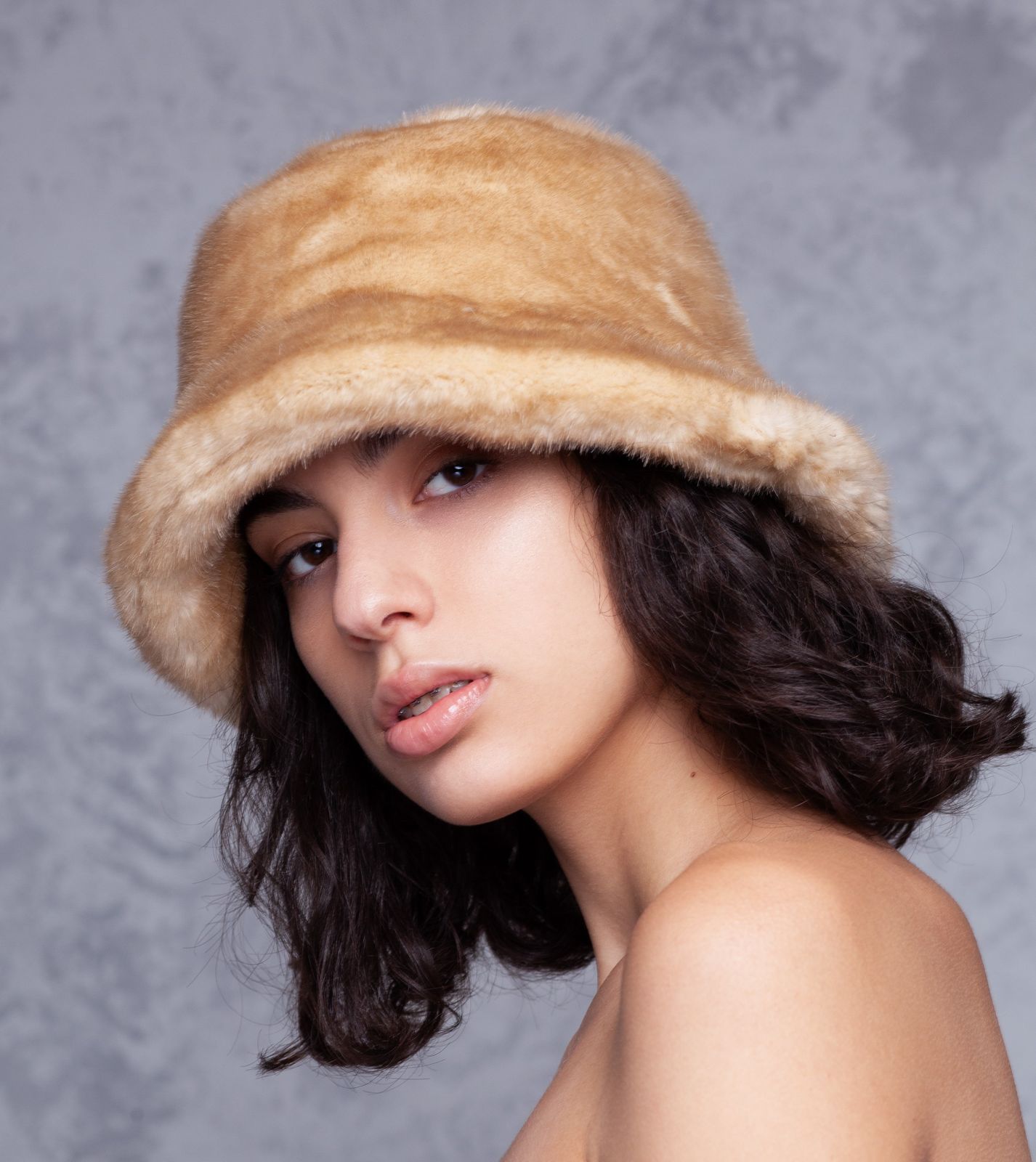 Photo #2 - Bucket hat mink onyx