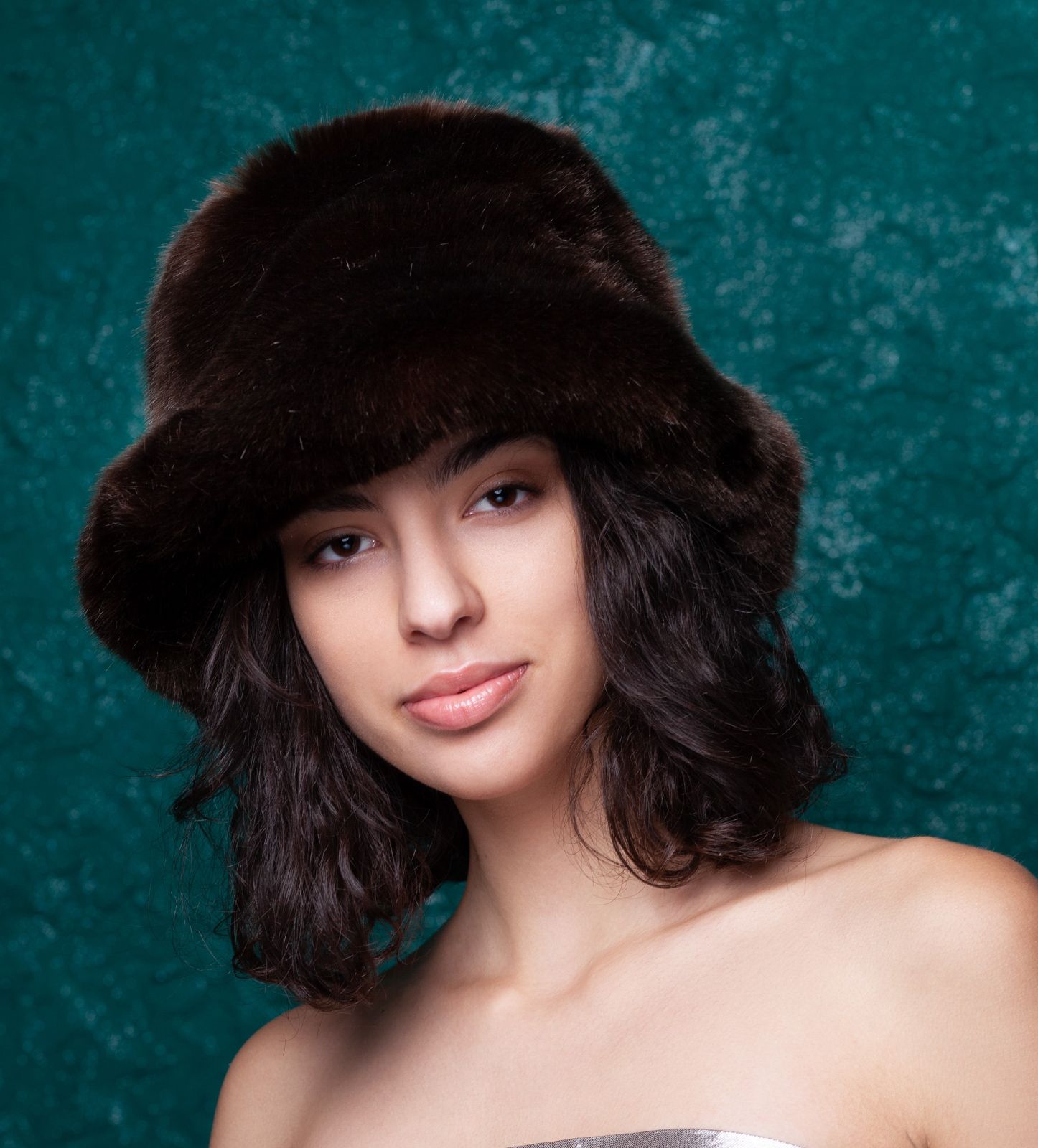 Photo #2 - Bucket hat eco fur Tissavel - sable chocolate