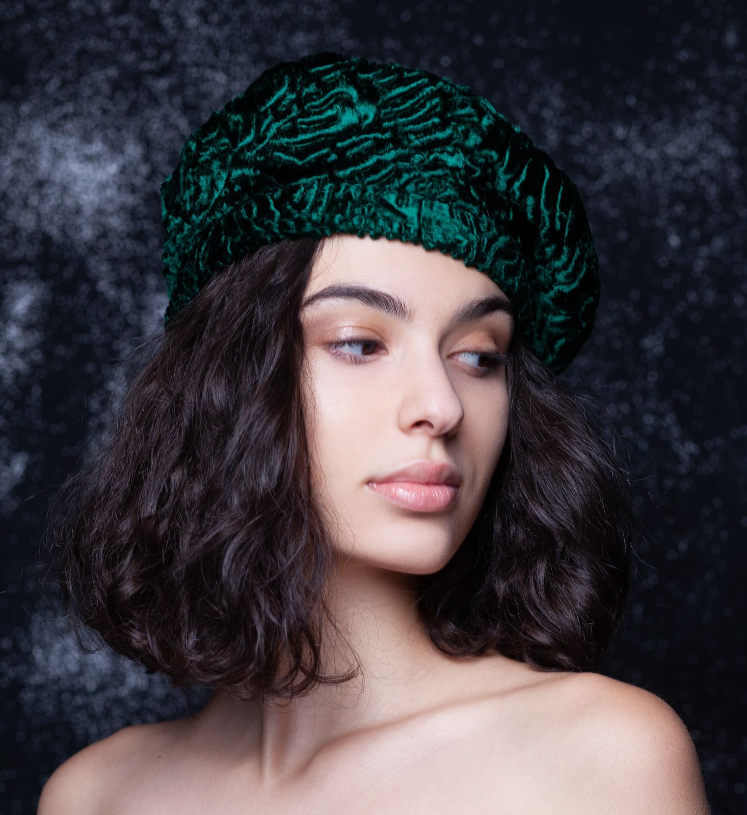 Photo #2 - Beret astrakhan emerald (pre-order)